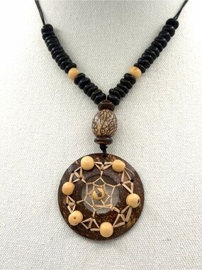 Tropical Island Coconut Shell Wood Beaded Unisex Necklace Jewelry Dream Catcher